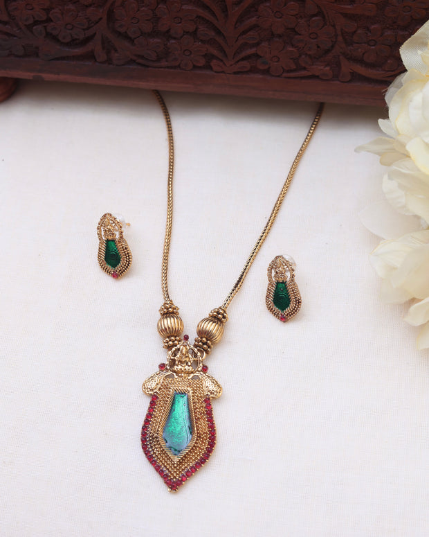 Traditional Vaidurya necklace set