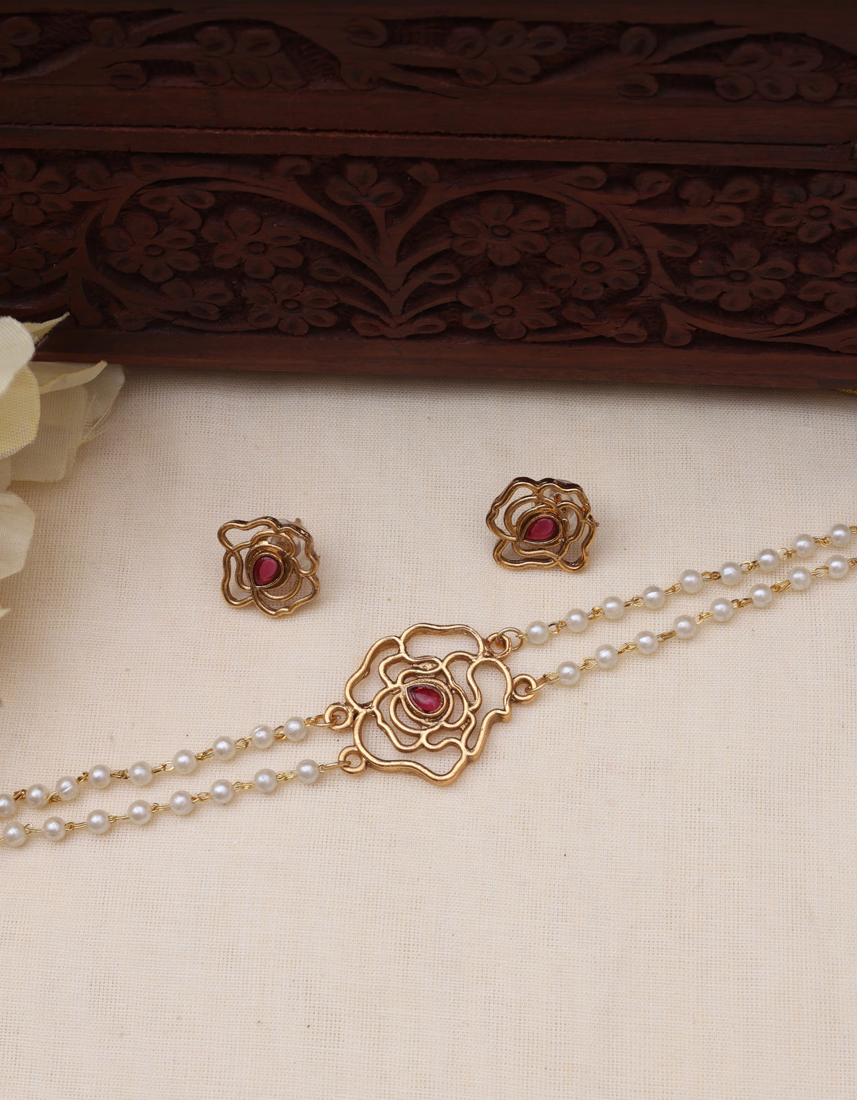 Flower pearl choker Ruby-JS 0116
