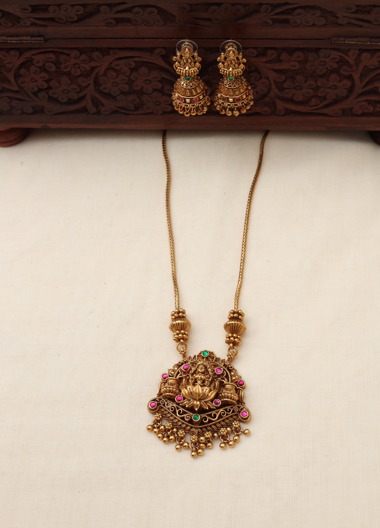 Renuka haaram - ( JS 0239)