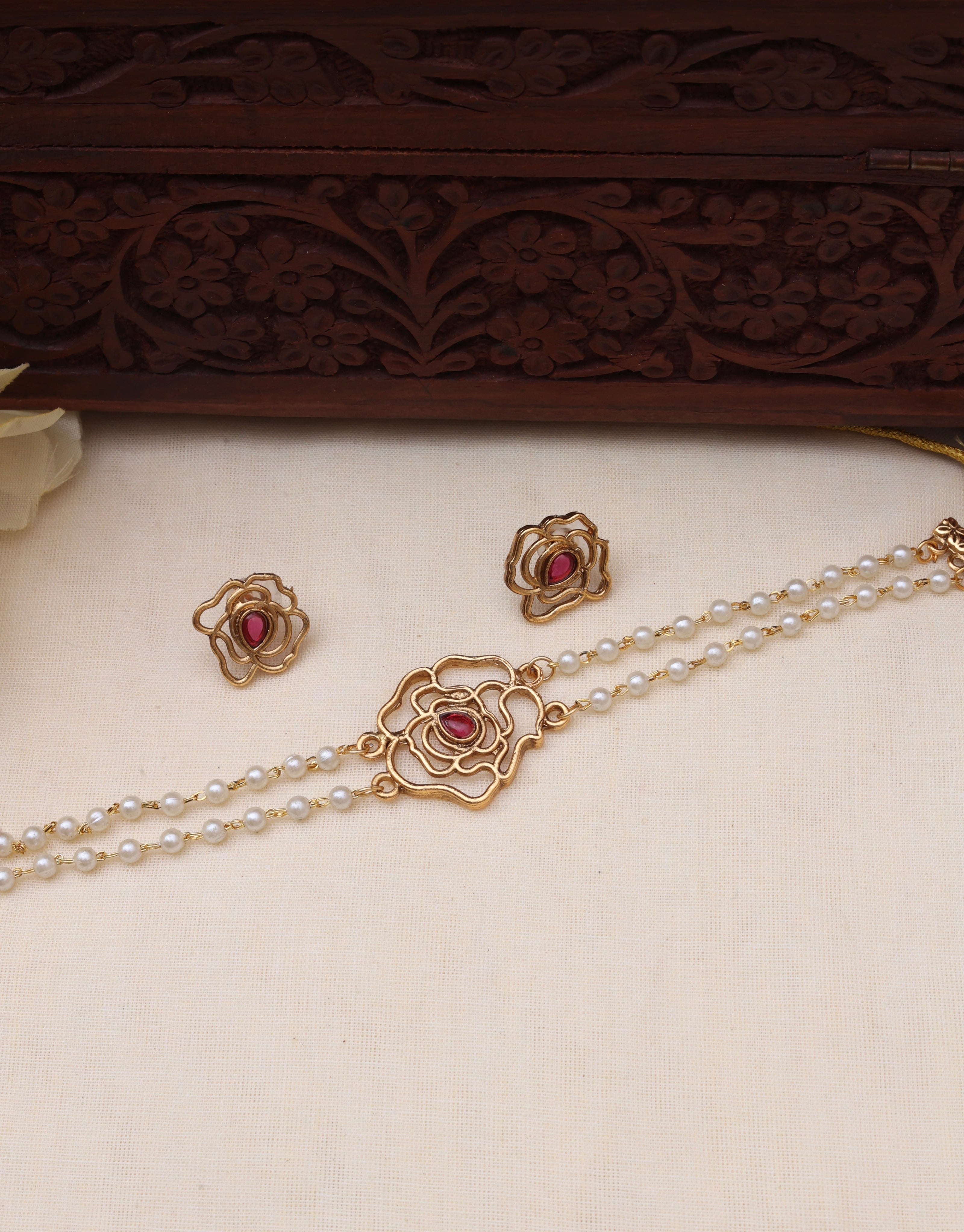 Flower pearl choker Ruby-JS 0116