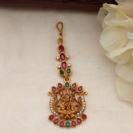 Shwetha tikka-008