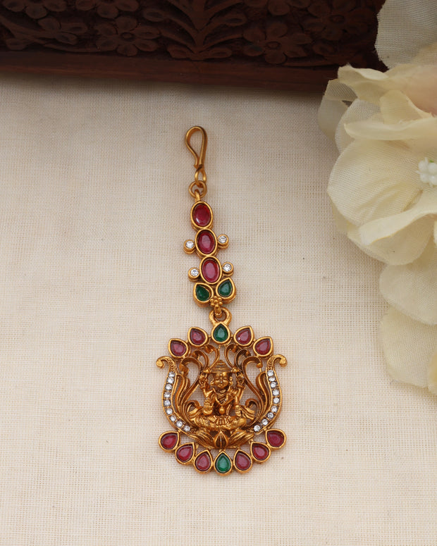 Shwetha tikka-008
