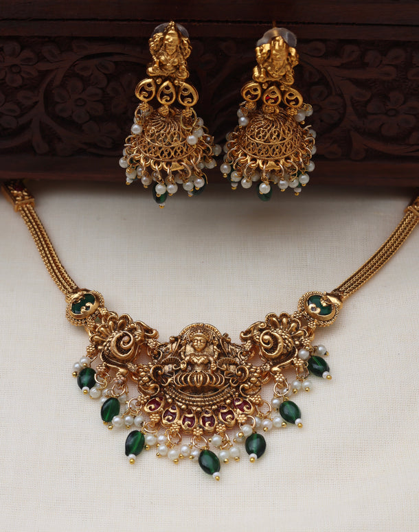 Vaibhavi Temple choker set