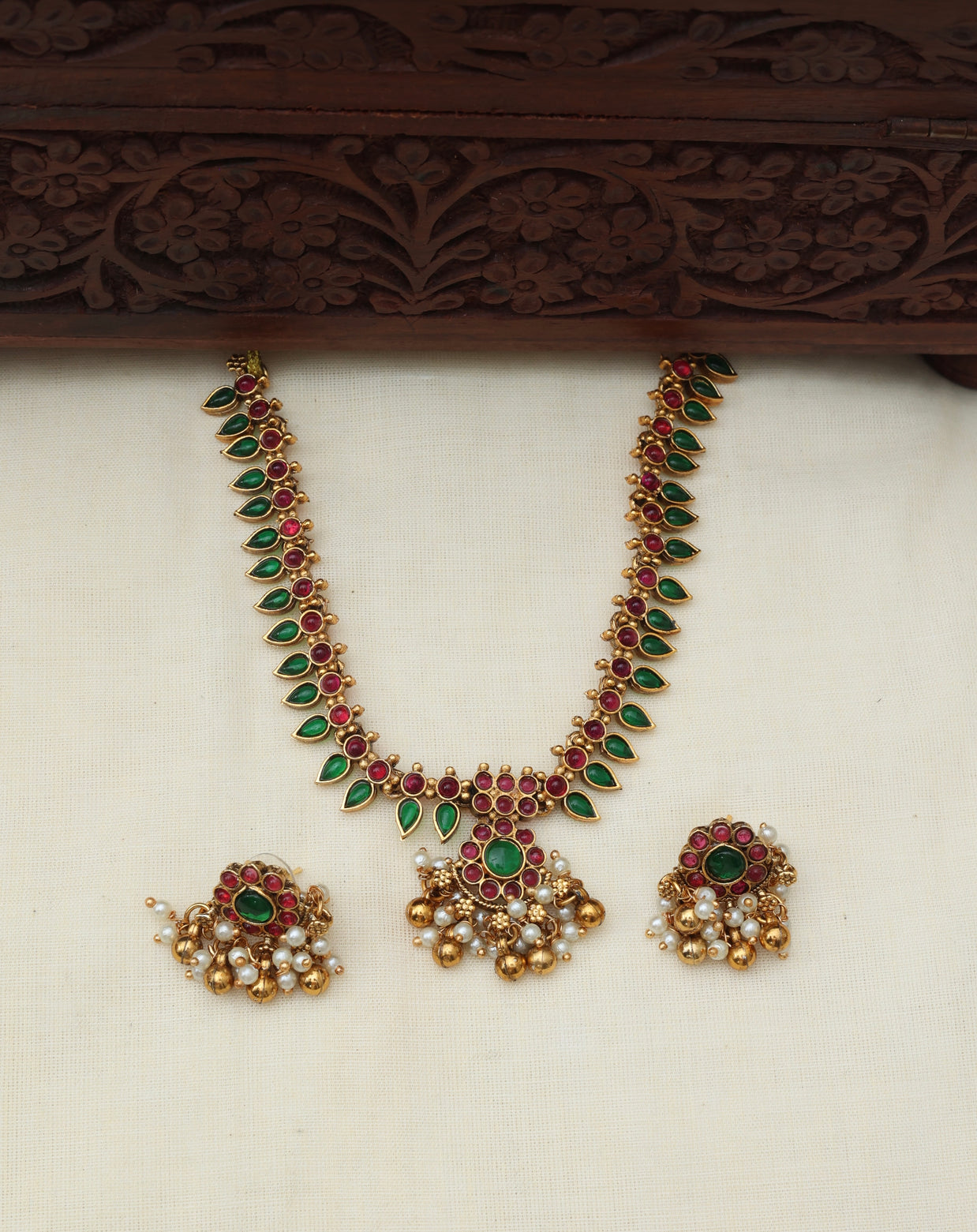 Haritha necklace set
