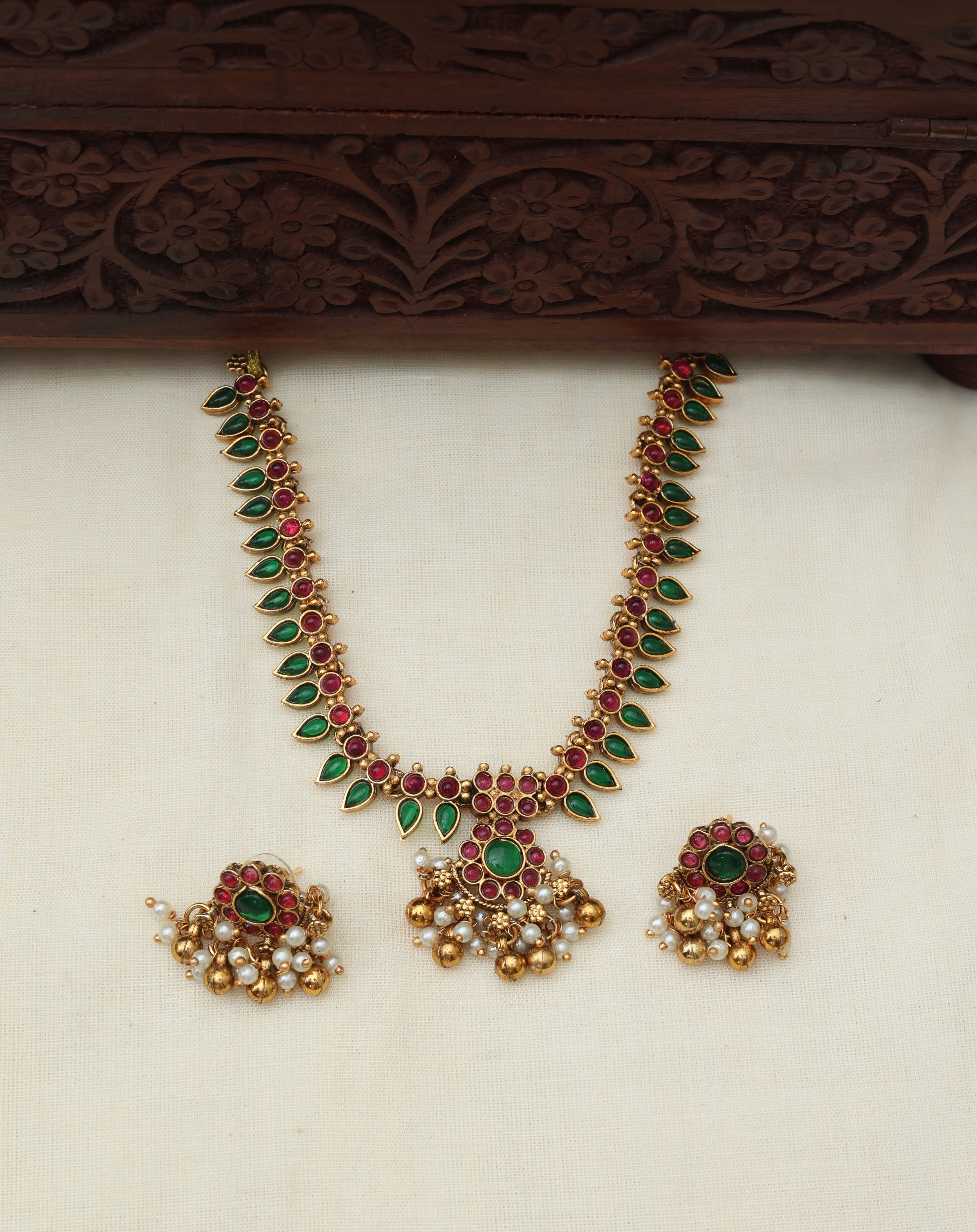 Haritha necklace set