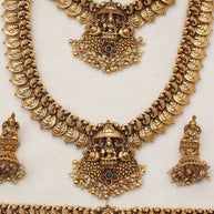 Devi coin bridalset