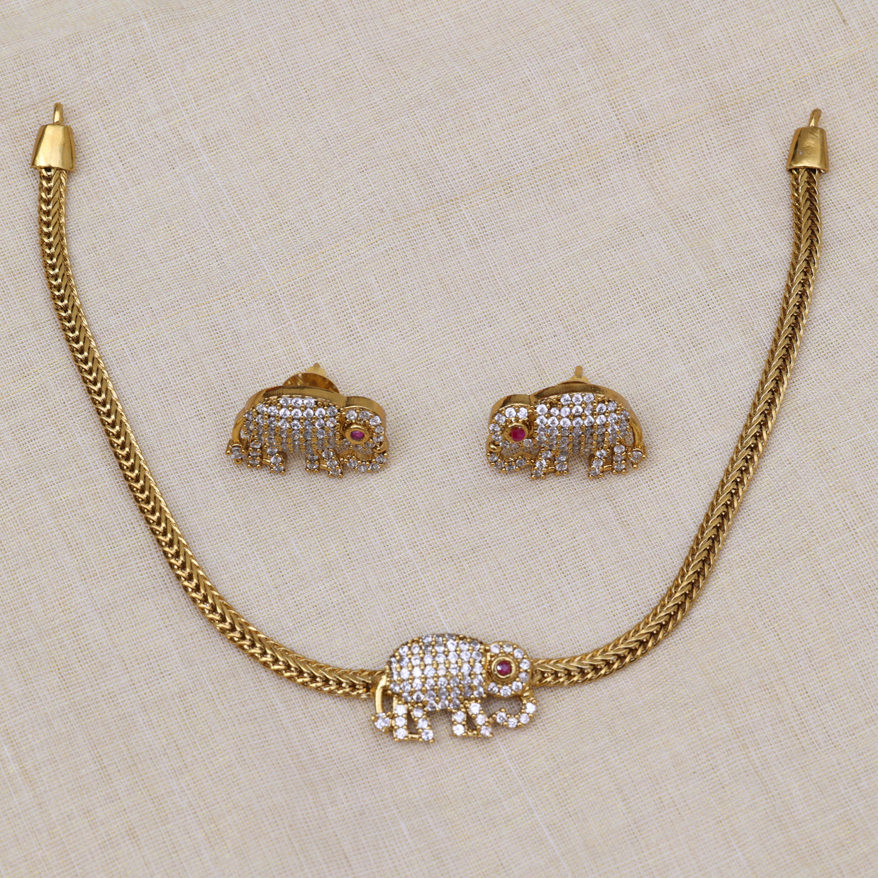 Elephant choker set