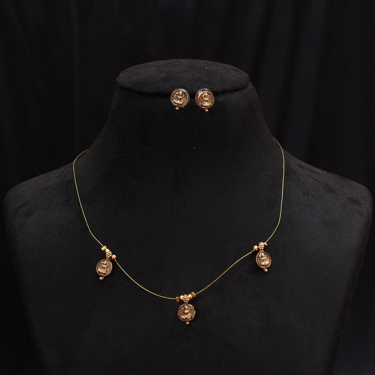 Invisible coin necklace set