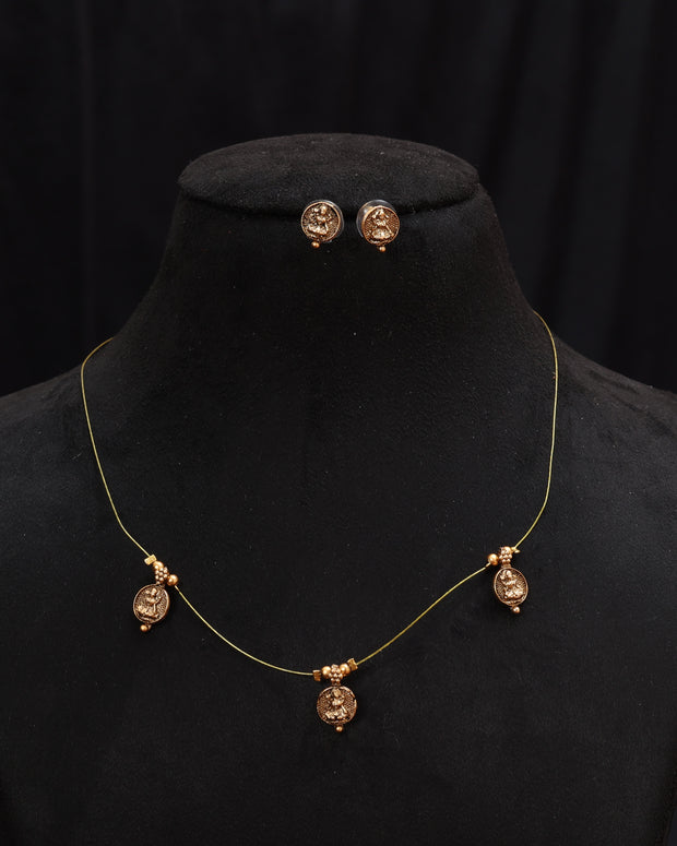 Invisible coin necklace set