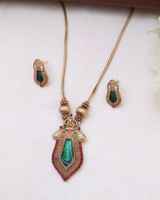 Traditional Vaidurya necklace set