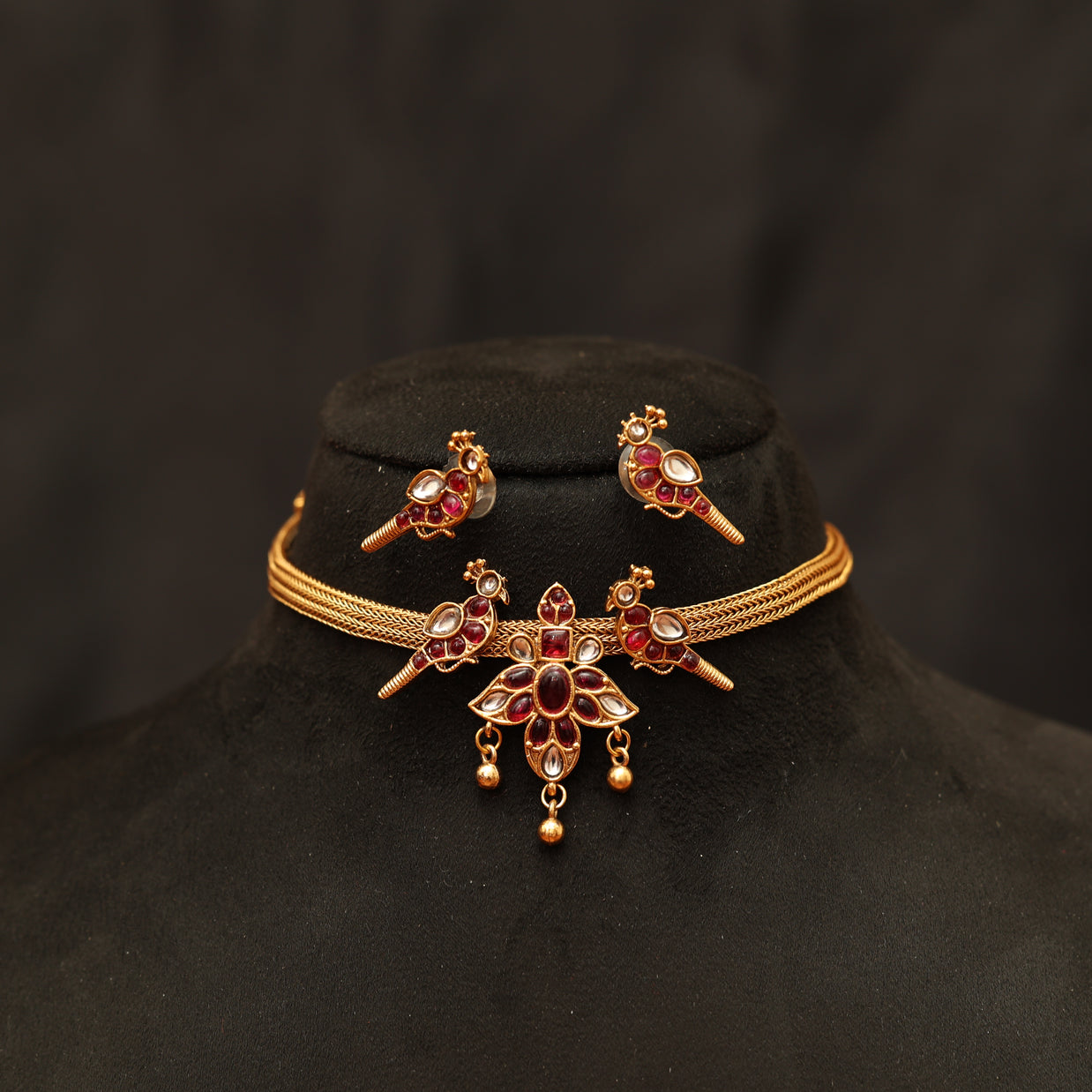 Antique Peacock choker set