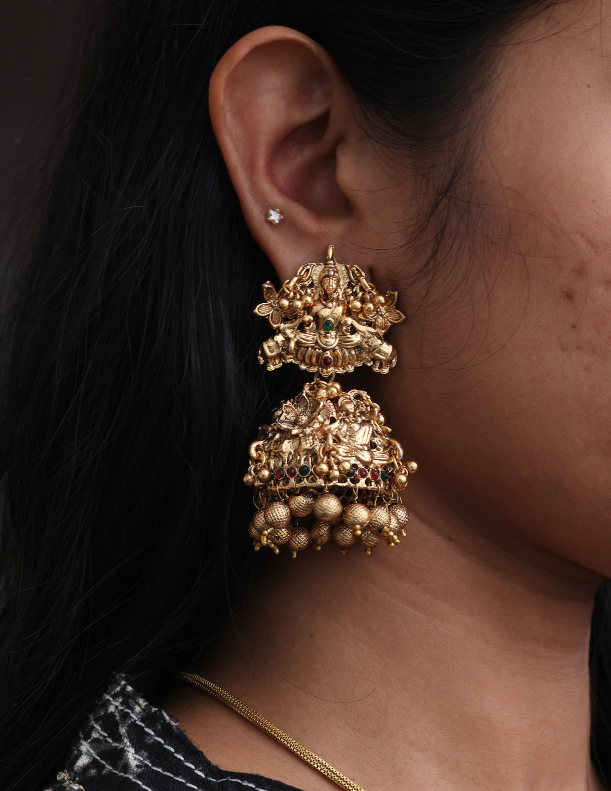 Nayanthara heavy golden jhumkas - (ER 163)