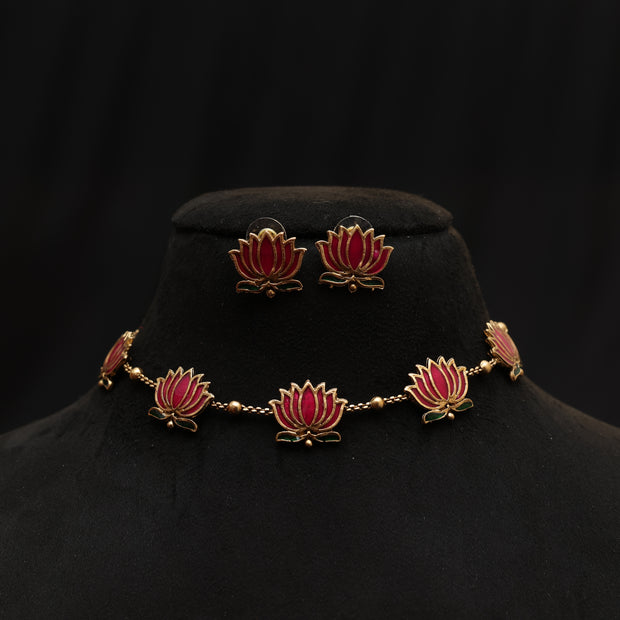 Simple Lotus Necklace Set