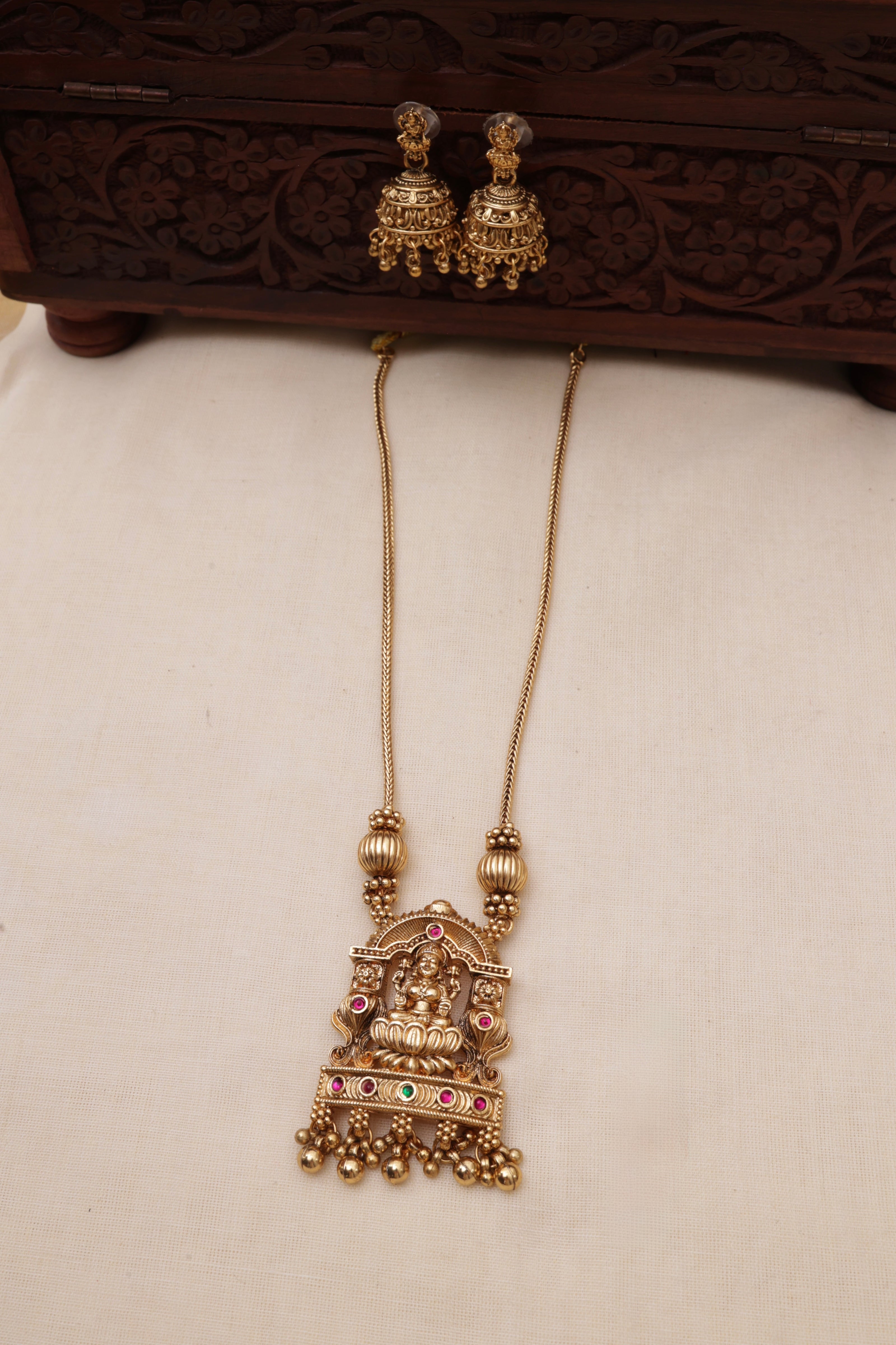 Karnika haaram-JS 0248