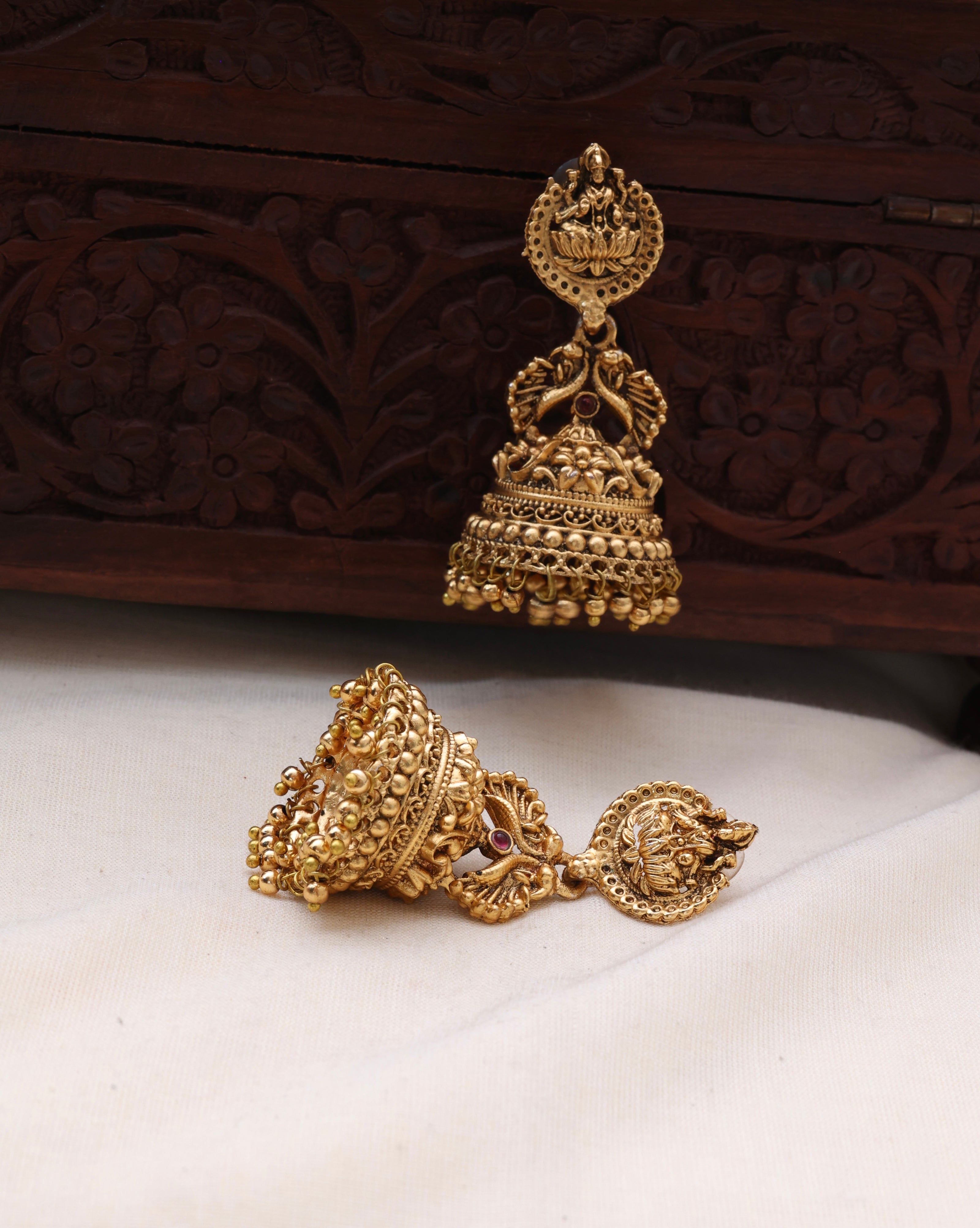 Suvarna Devi Jhumkas