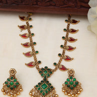 Arangini Kemp necklace set