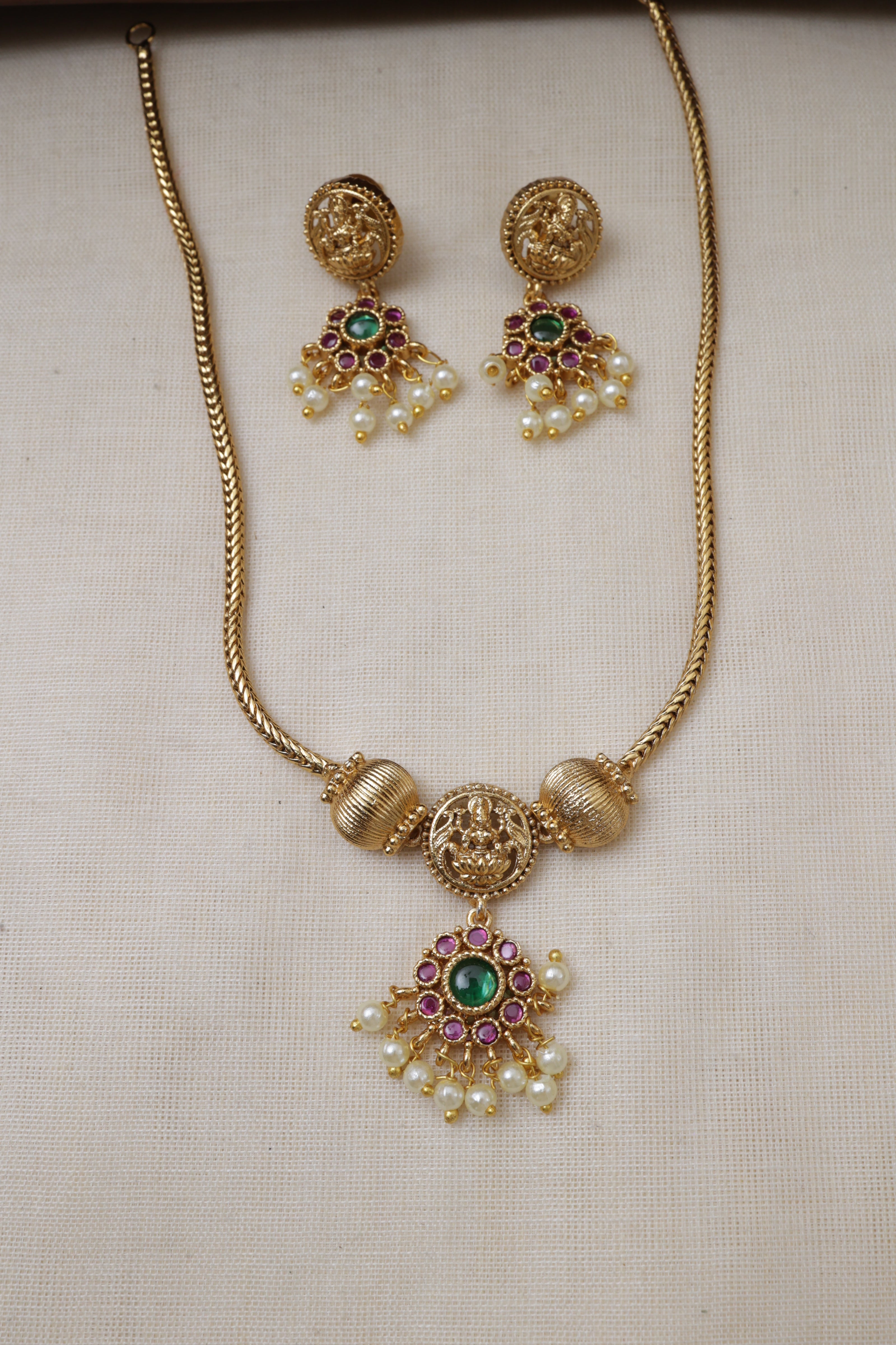 Hema necklace set-JS 0214