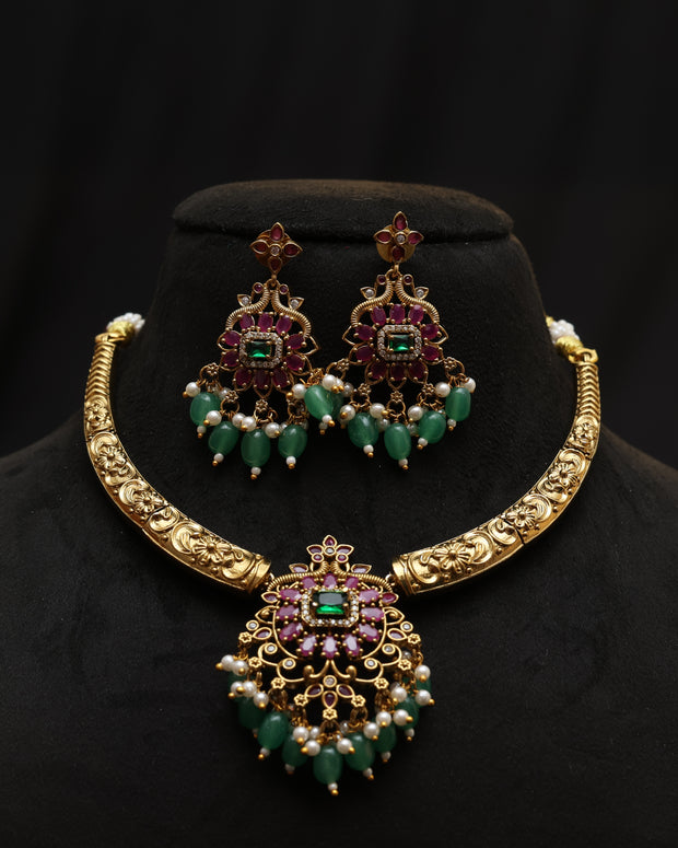 Regal Petal Glow With Pastel Green Beads