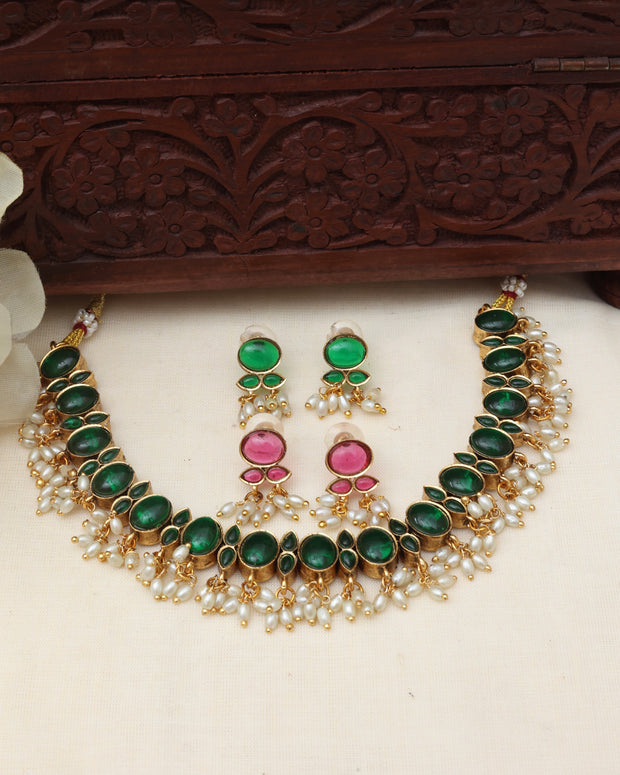 Reversible necklace set