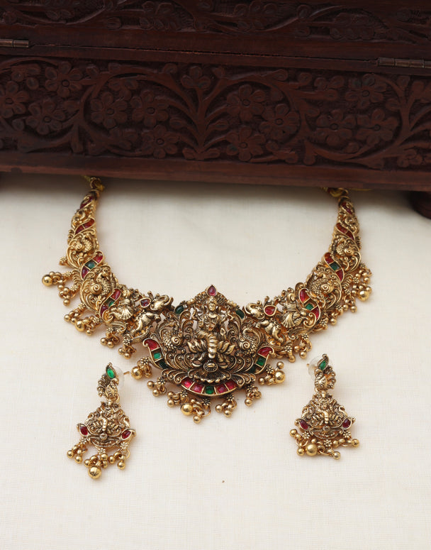 Shree Lakshmi necklace set