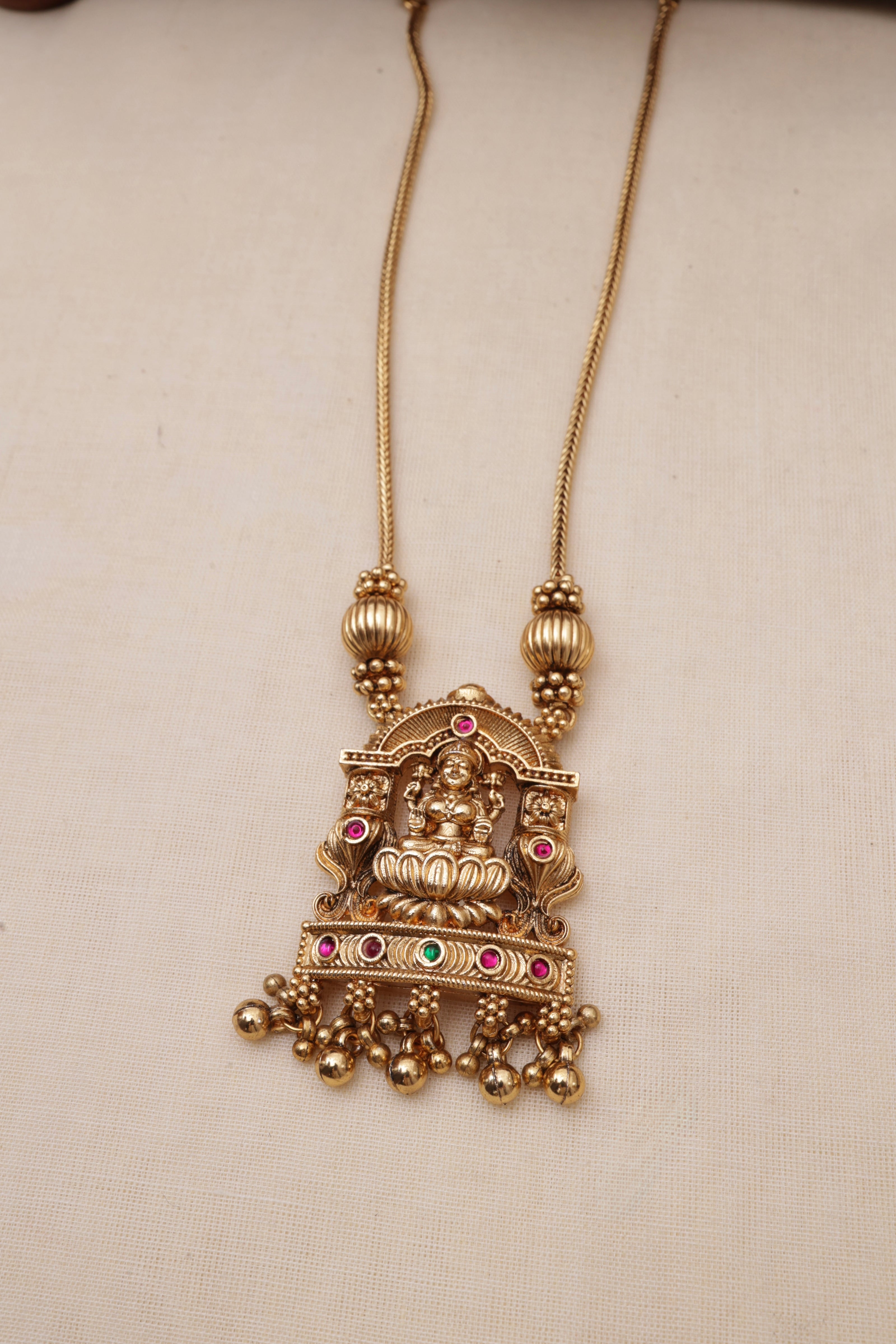 Karnika haaram-JS 0248