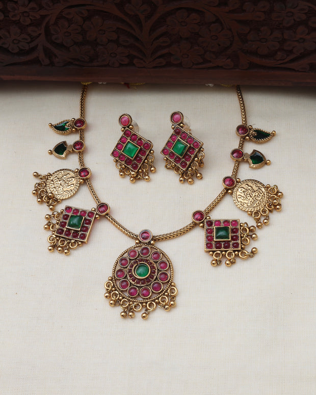 Arya necklace set