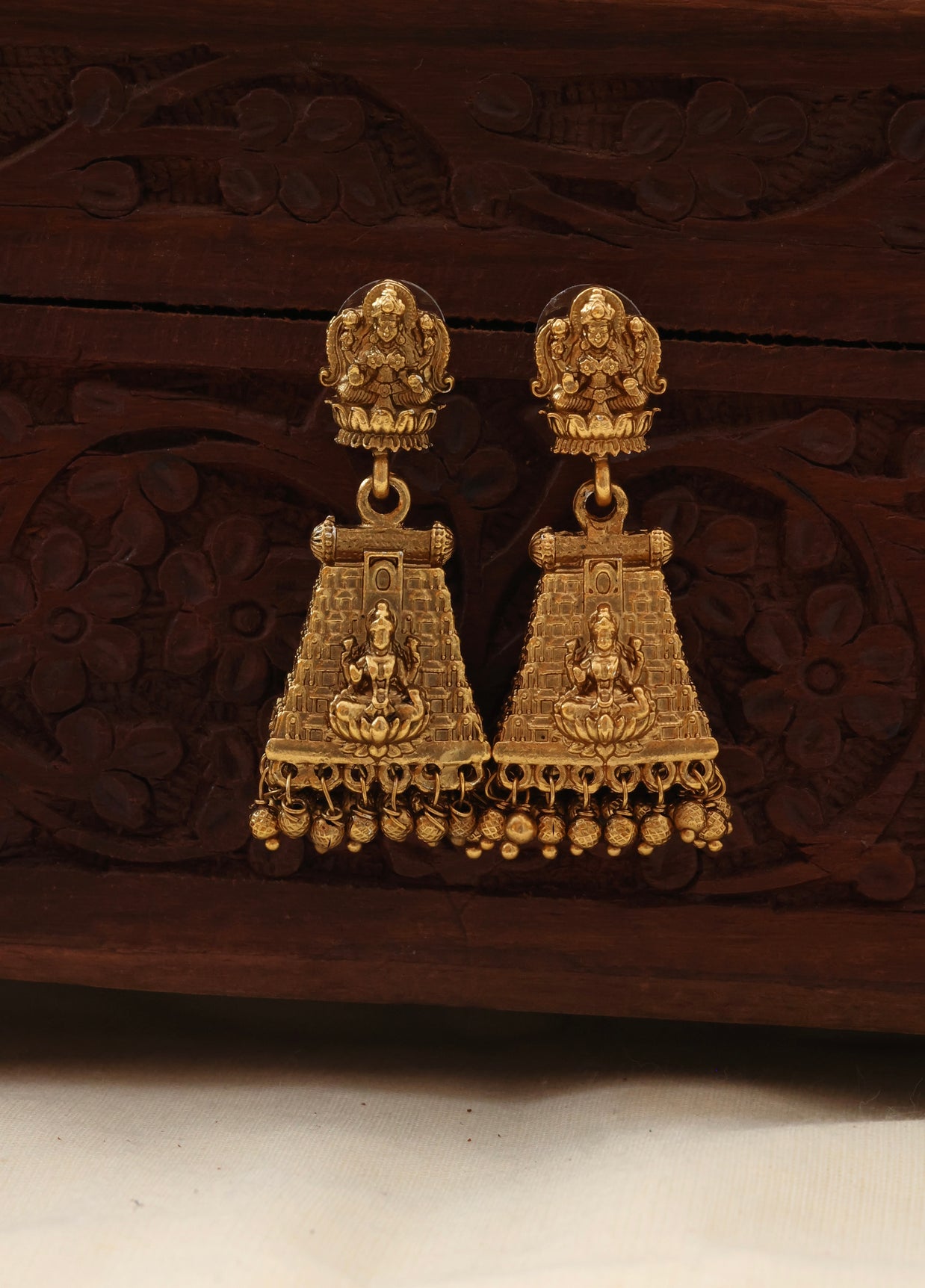 Madhurai jhumkas Golden-ER 161