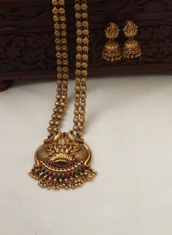 Karthika long haaram