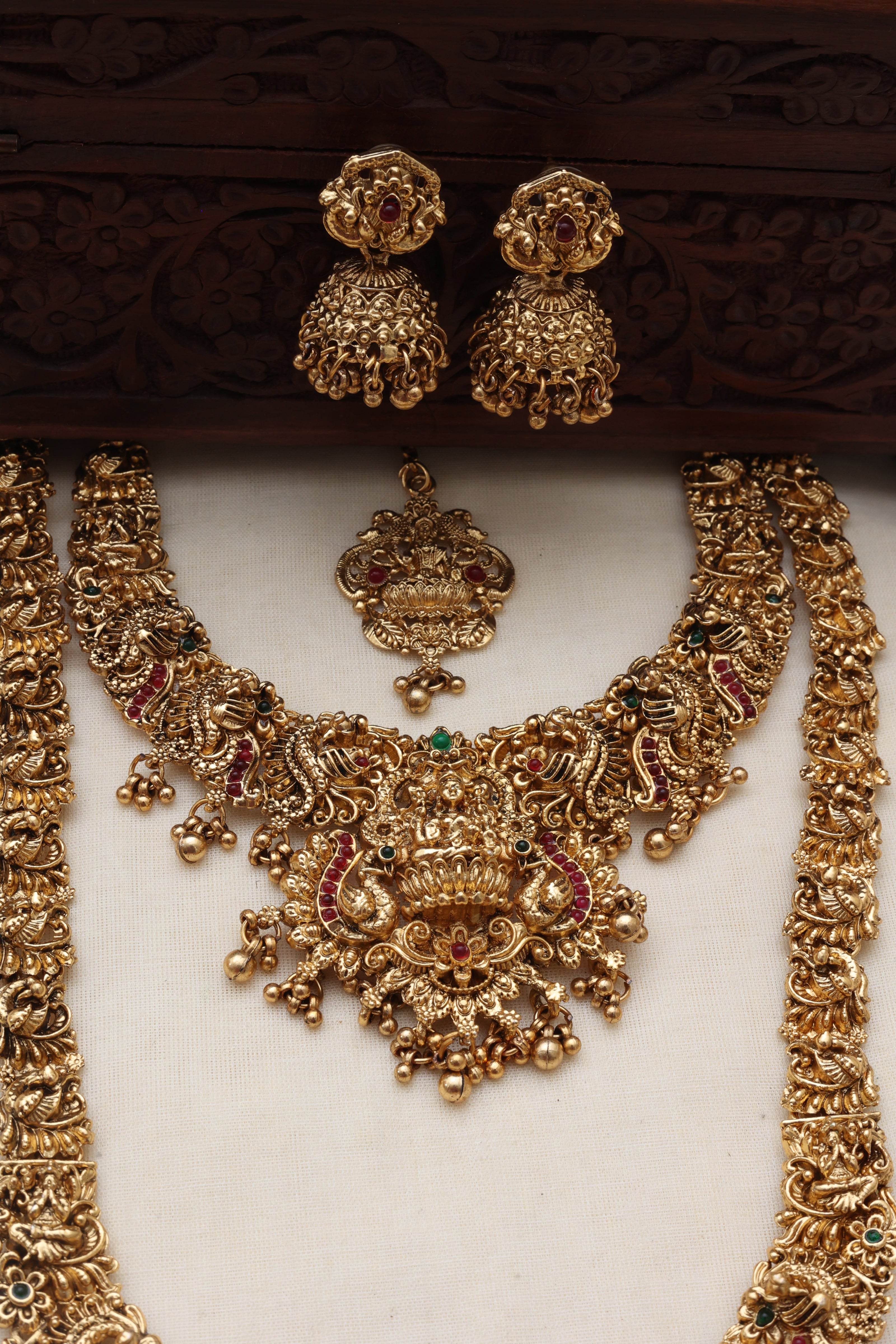 Anushka Bridalset-(BS 023)