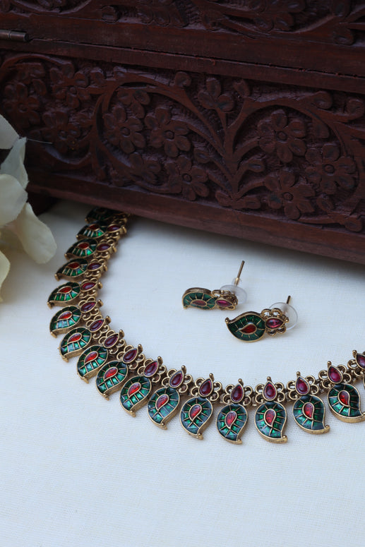 Pavitra Necklace set