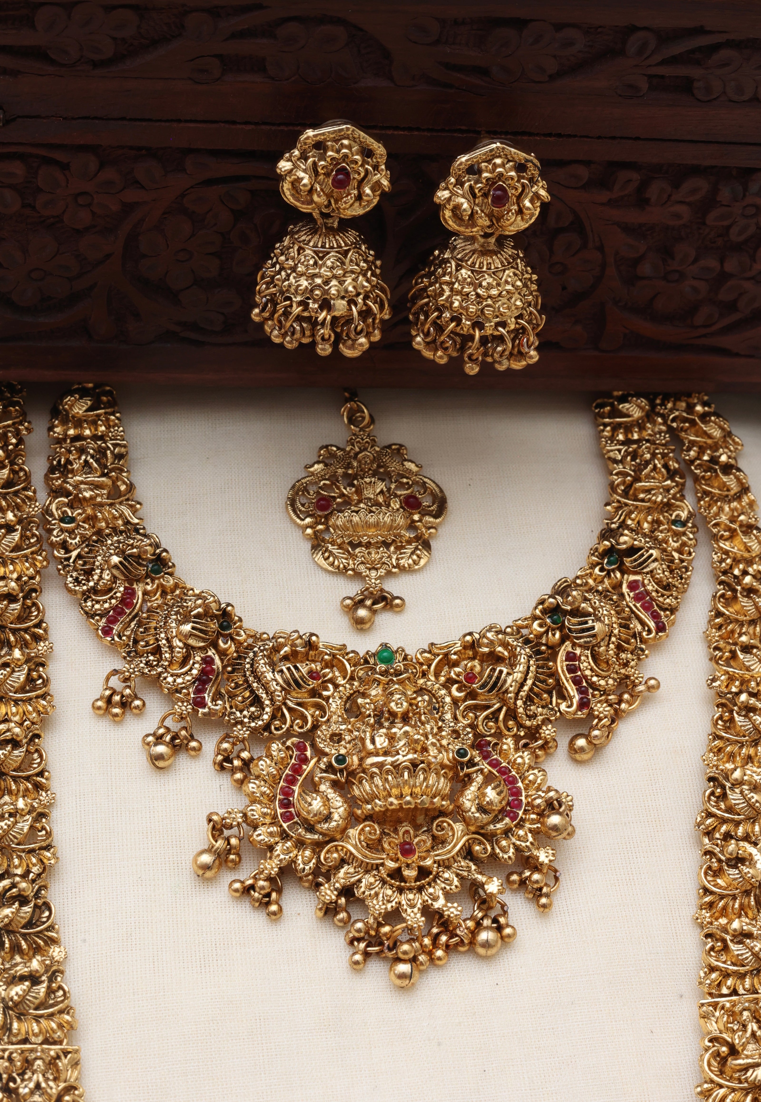 Anushka Bridalset-(BS 023)
