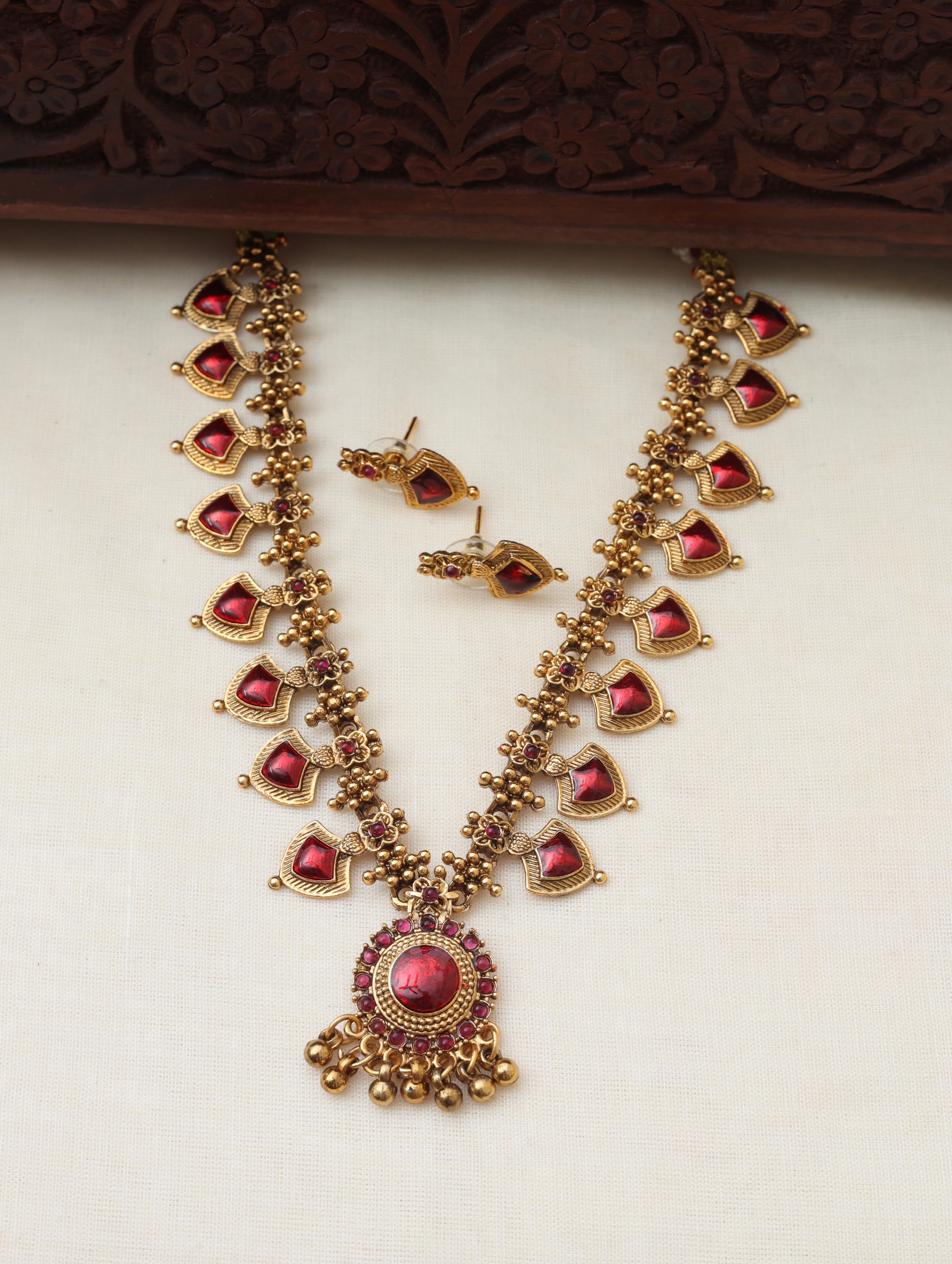 Short palakka necklace set