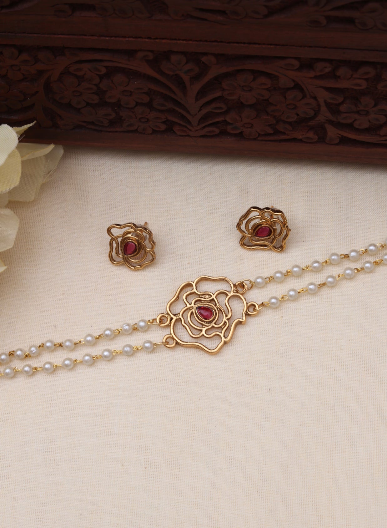 Flower pearl choker Ruby-JS 0116