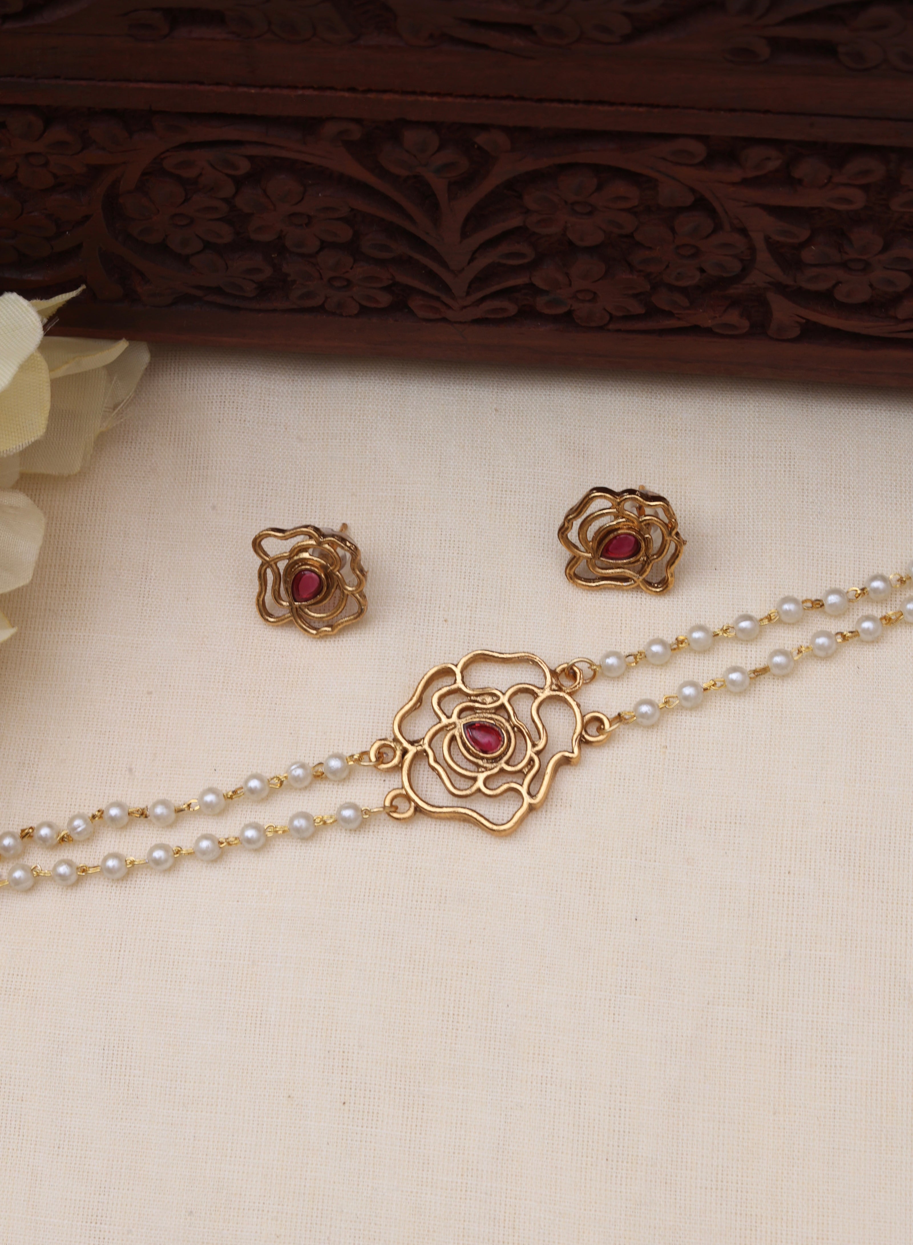Flower pearl choker Ruby-JS 0116