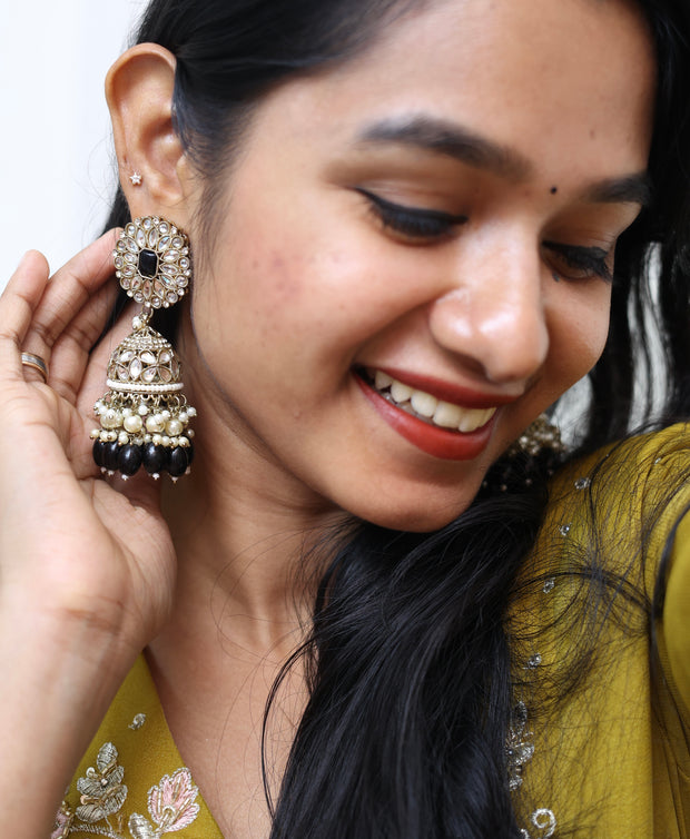 Chandni Sunehri Jhumka