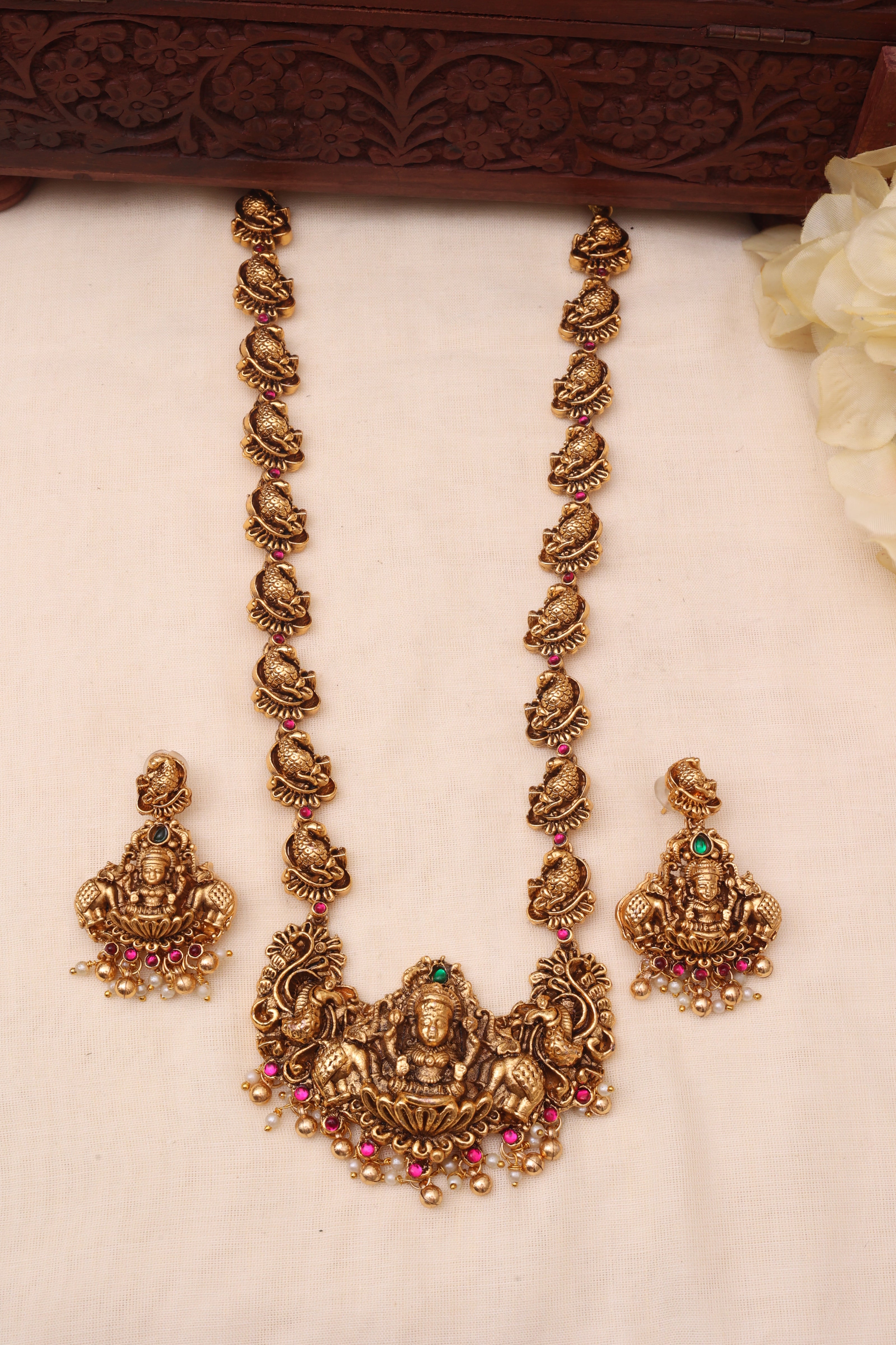 Upasana haaram-JS 0143