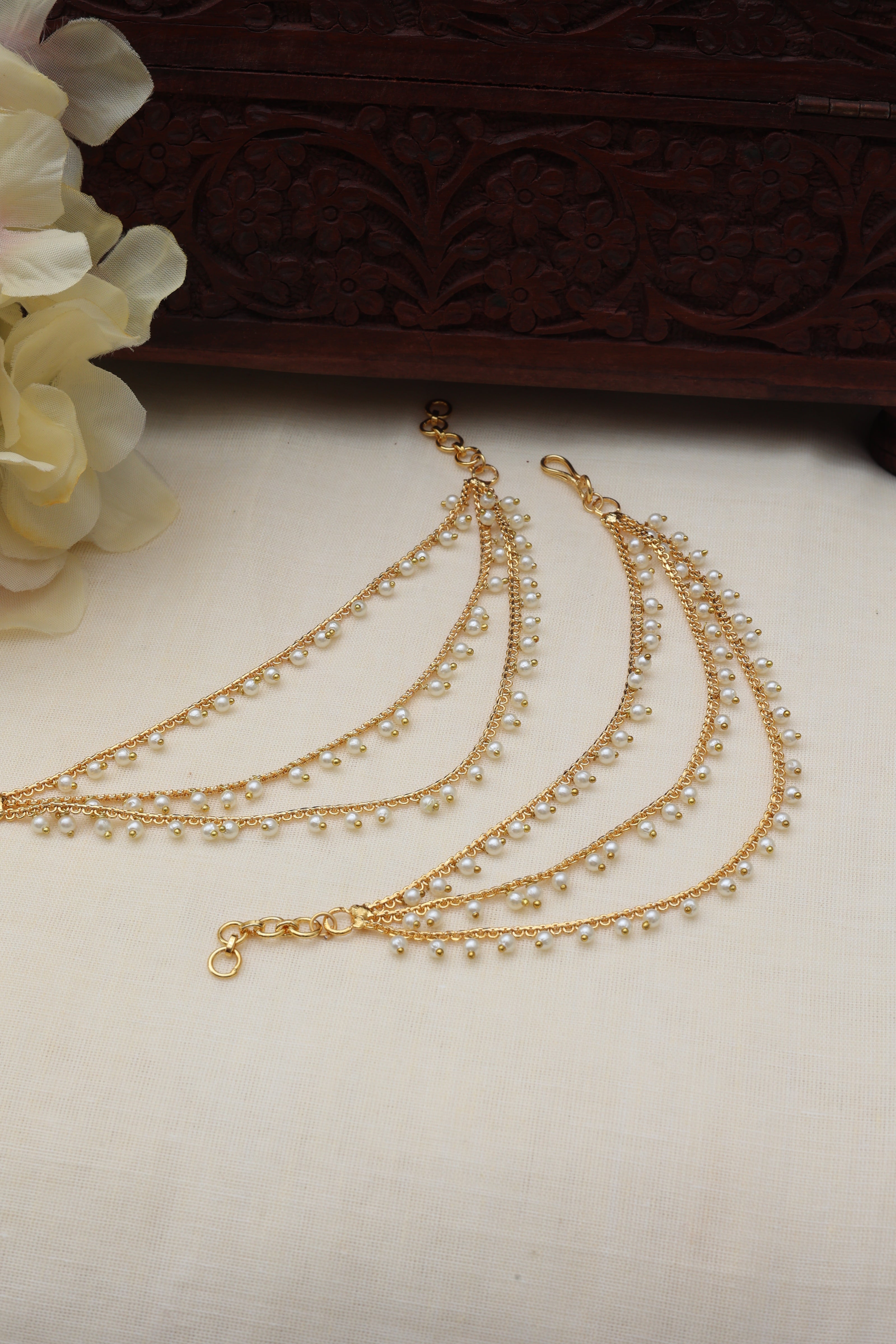 3 layer pearl Earchain