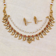 Shankari Pearl Necklace set