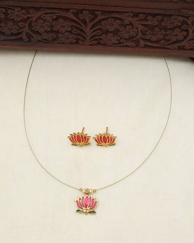 Invisible lotus necklace set