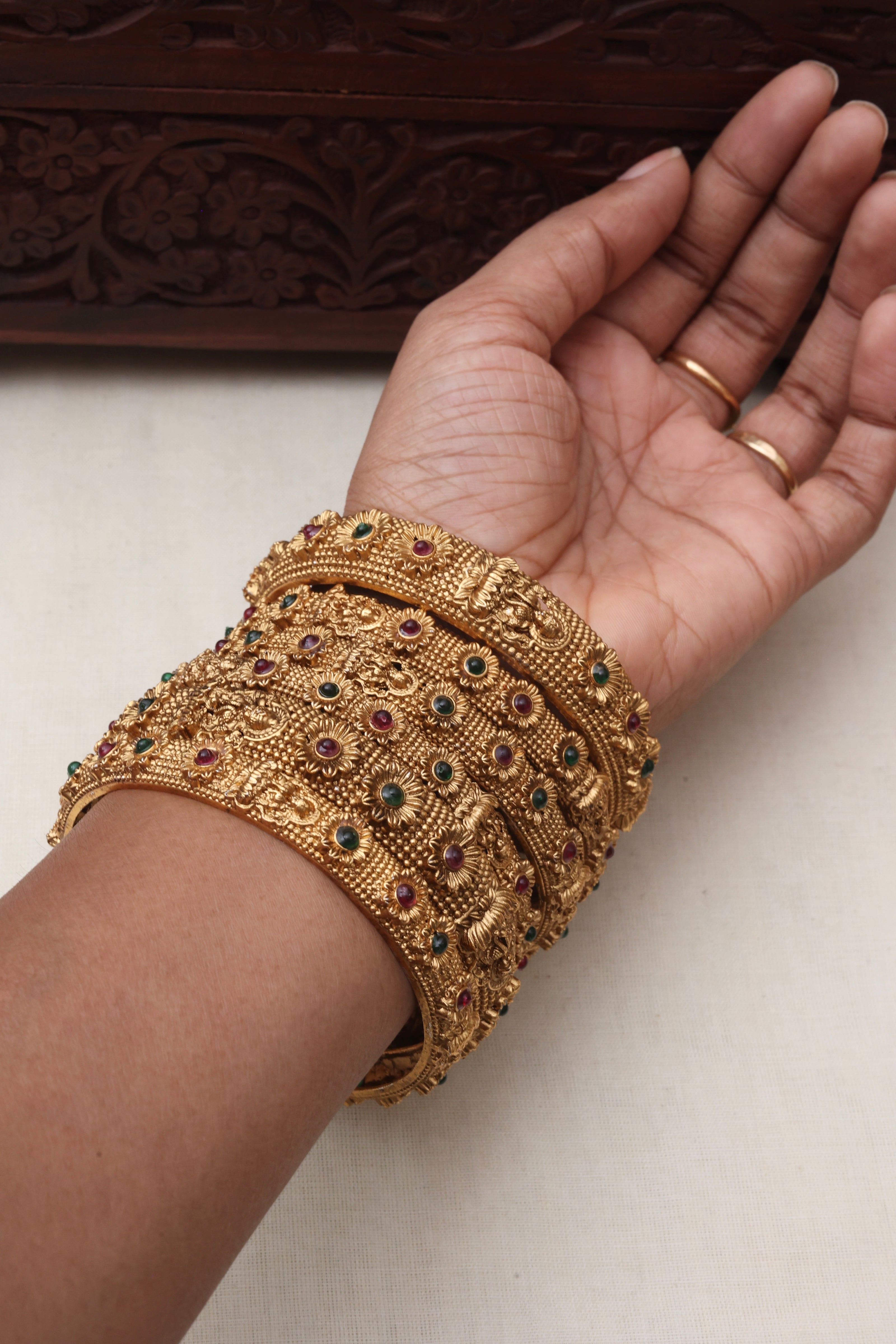 Sumangali Bangles-001