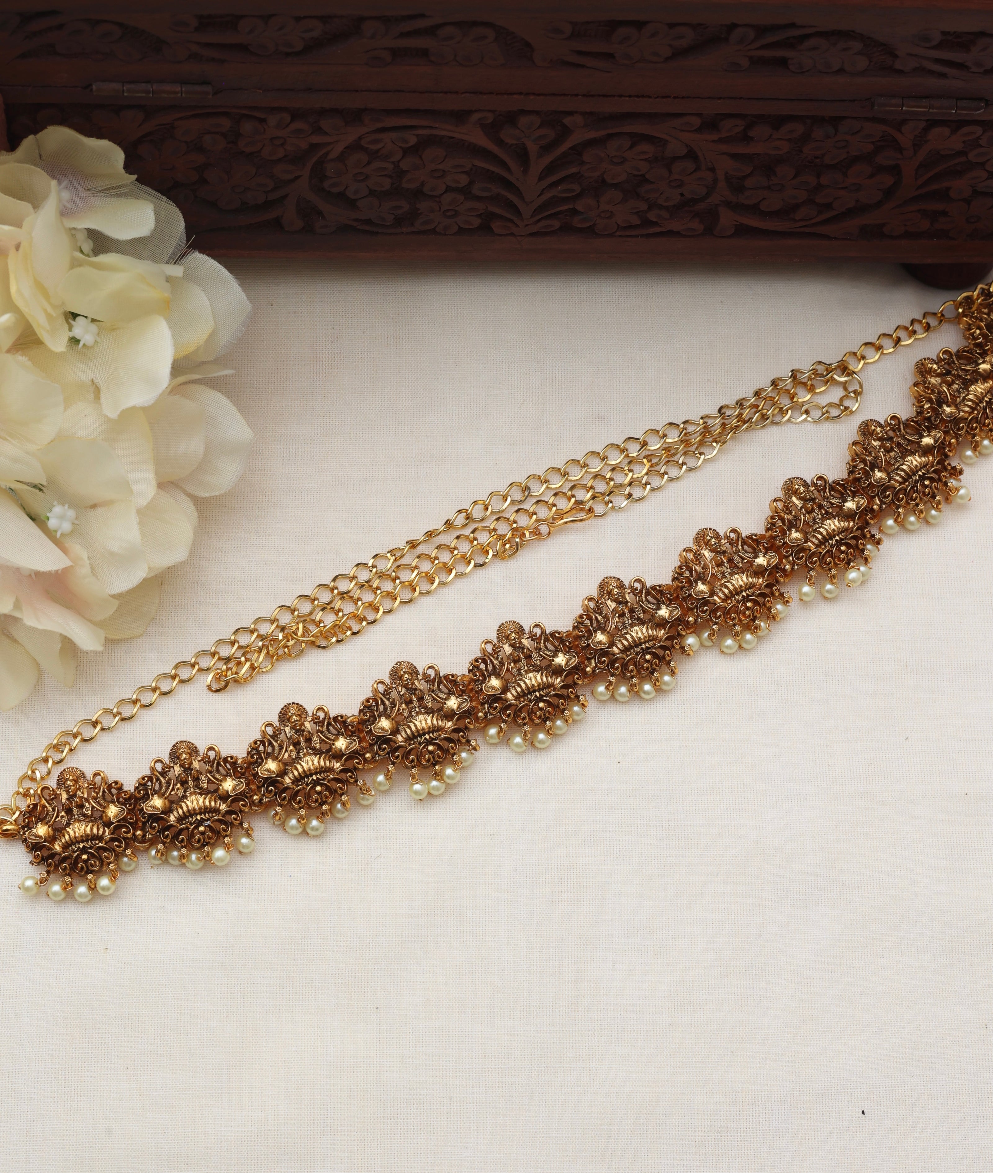 Devyani heritage hipbelt