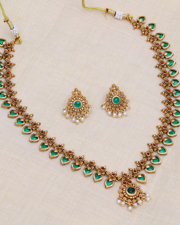 Traditional palakka necklace set