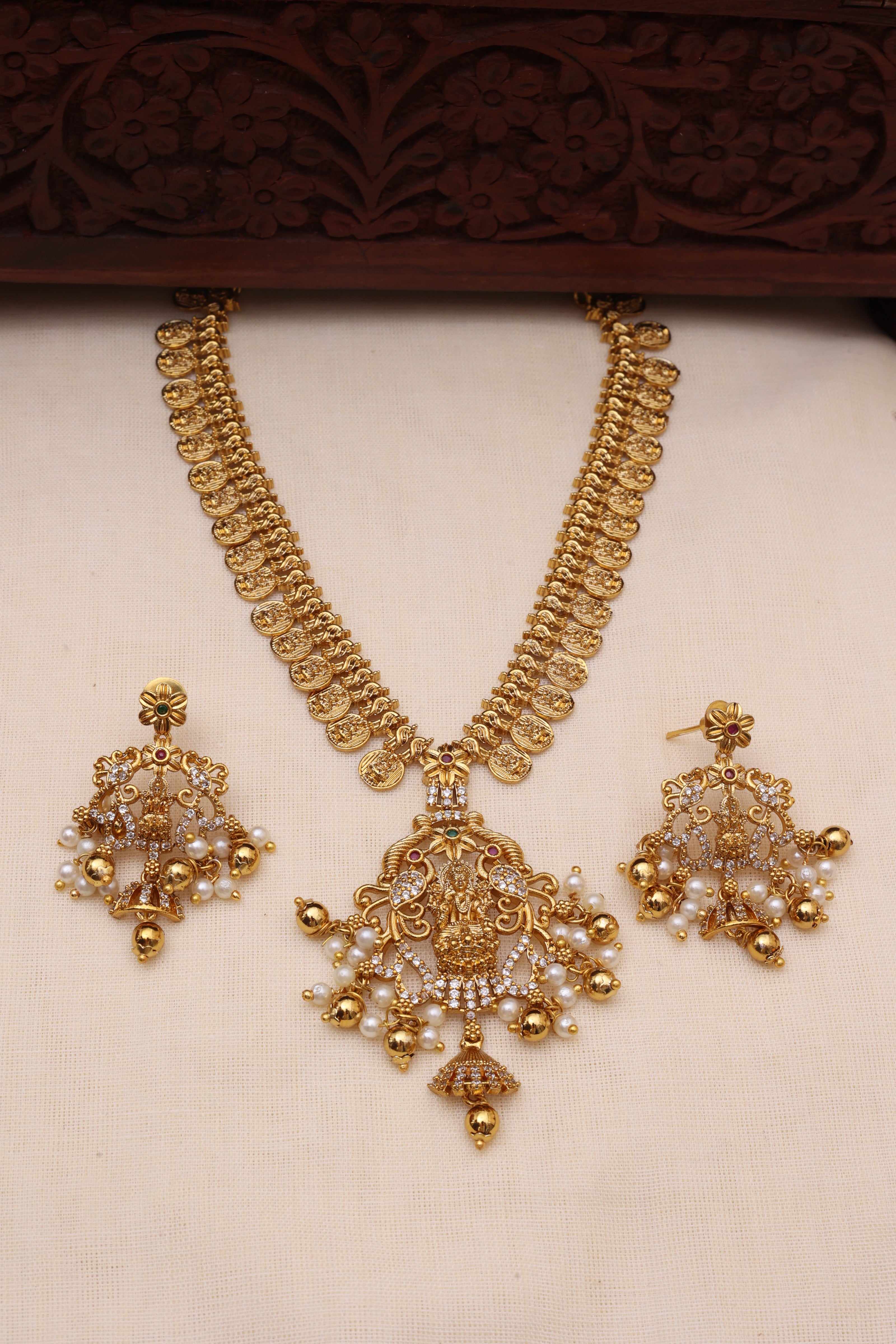 Aiswarya kaasu necklace set-JS 0109
