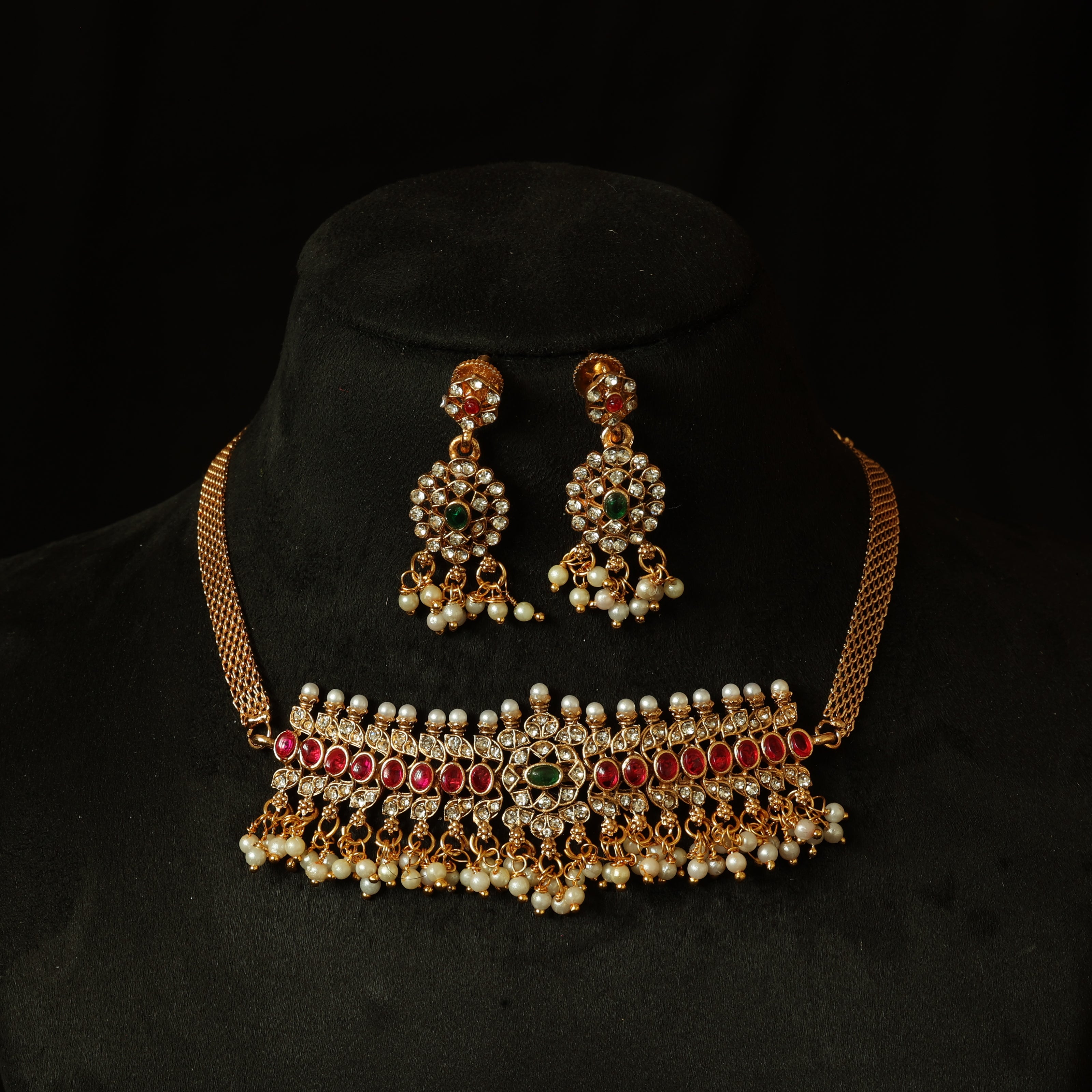 Aditi Choker set
