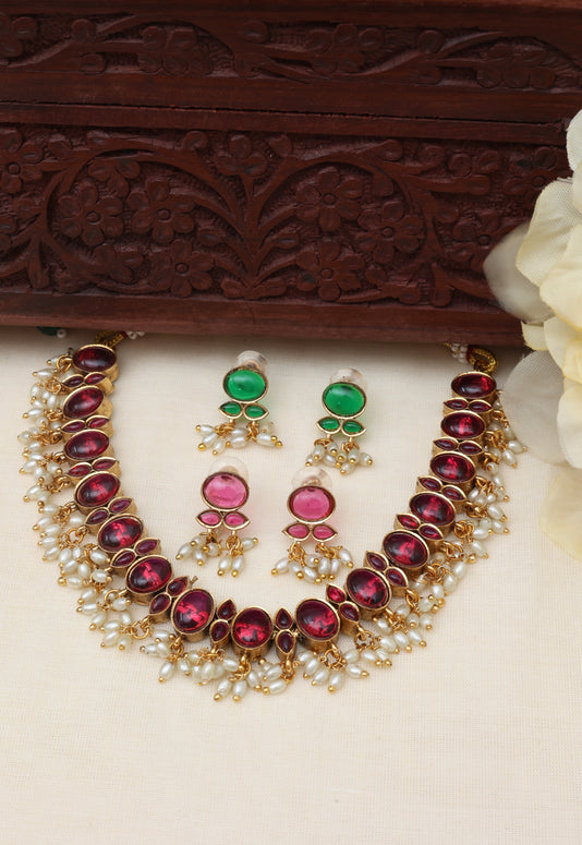 Reversible necklace set