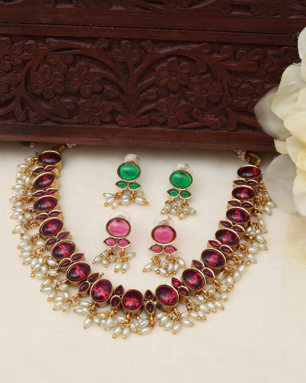 Reversible necklace set