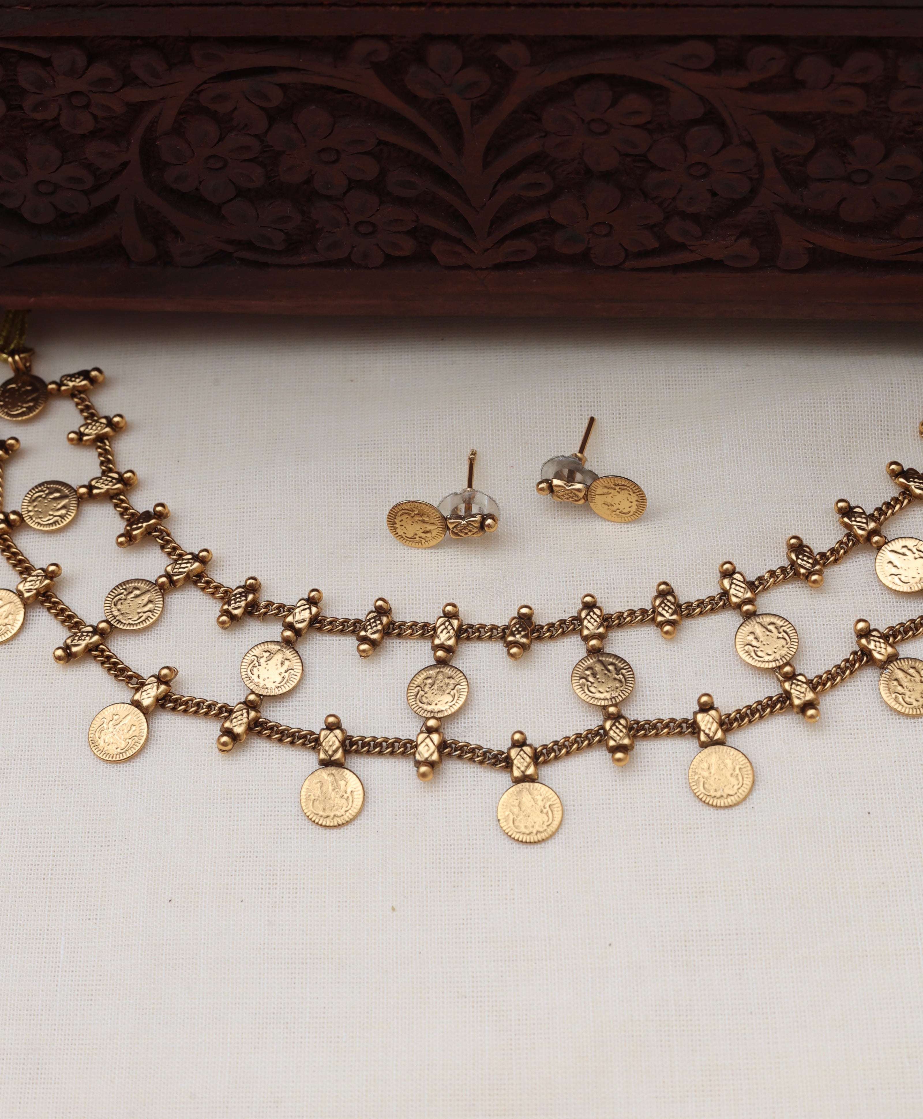 2 layer coin choker set