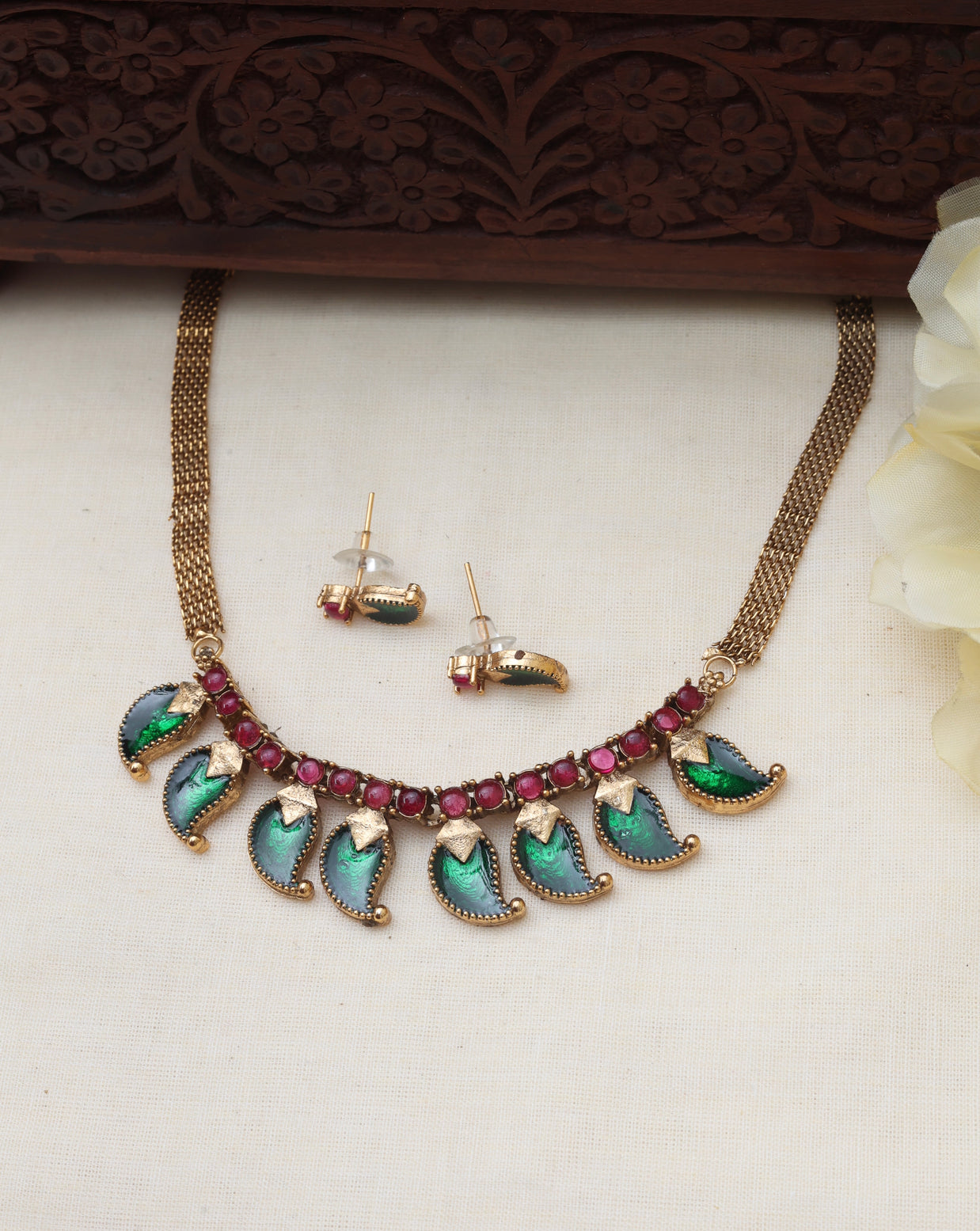 Mango necklace set