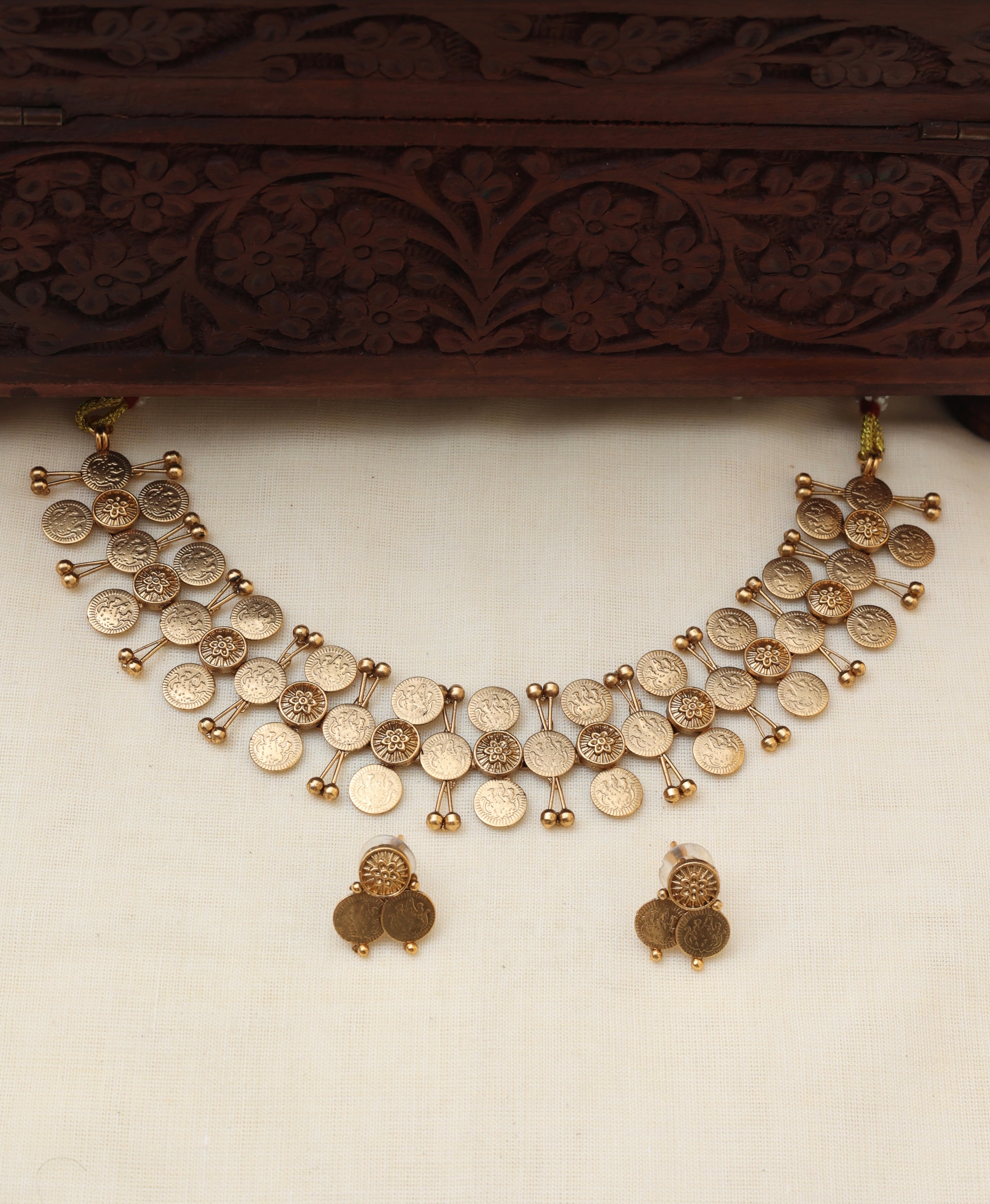 3 layer coin choker Set