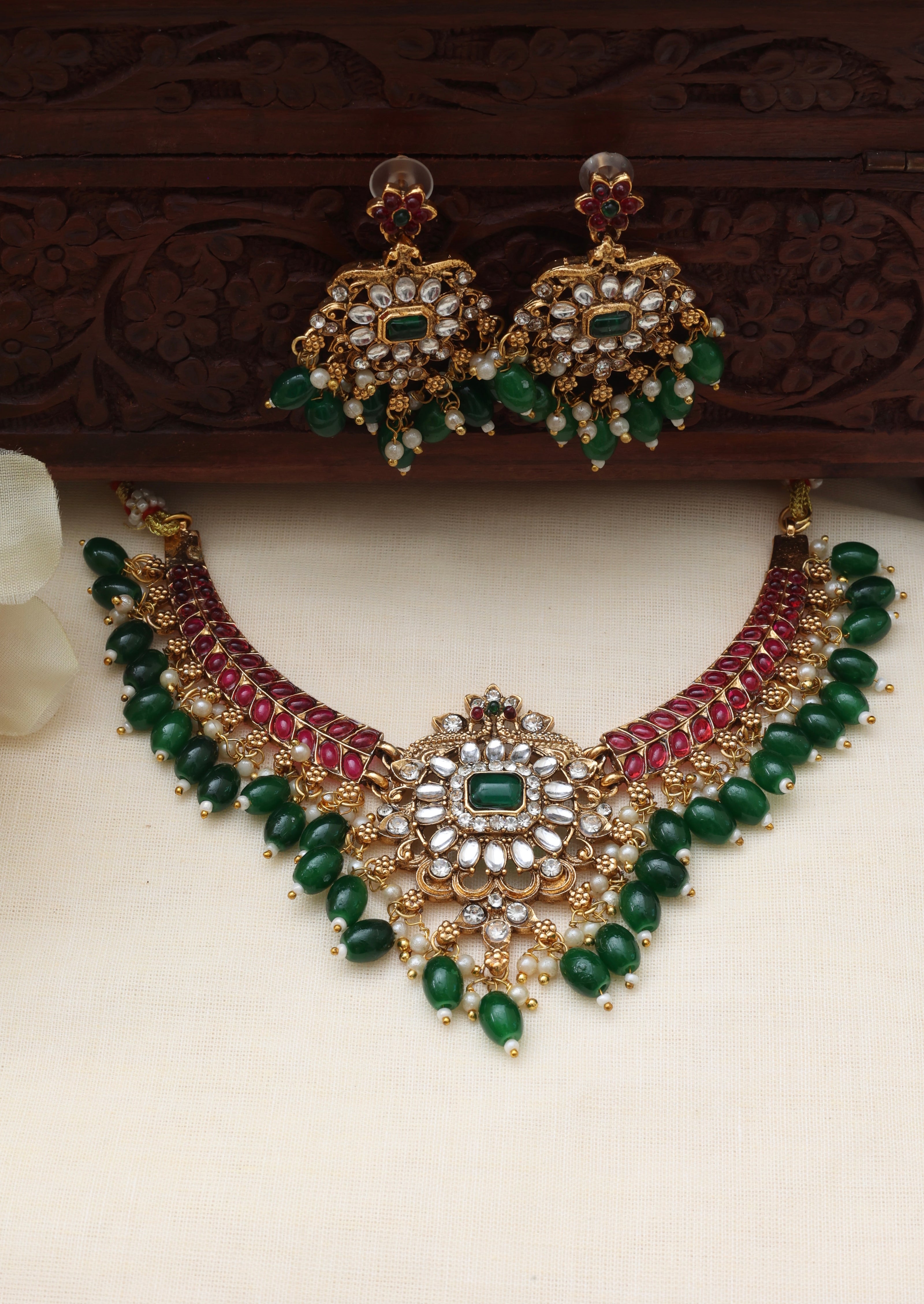 Emerald glow necklace set-JS 0159